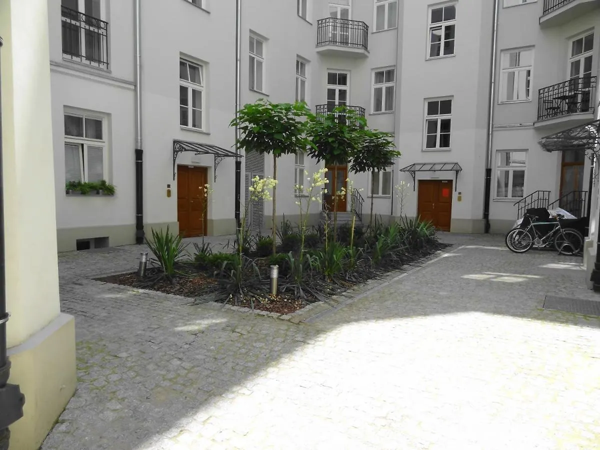 1 Syp, Kawa Vertuo, Kosmetyki Ada, 3 Min Metro Wilenska, By Visitwarsaw Apartments  Warschau