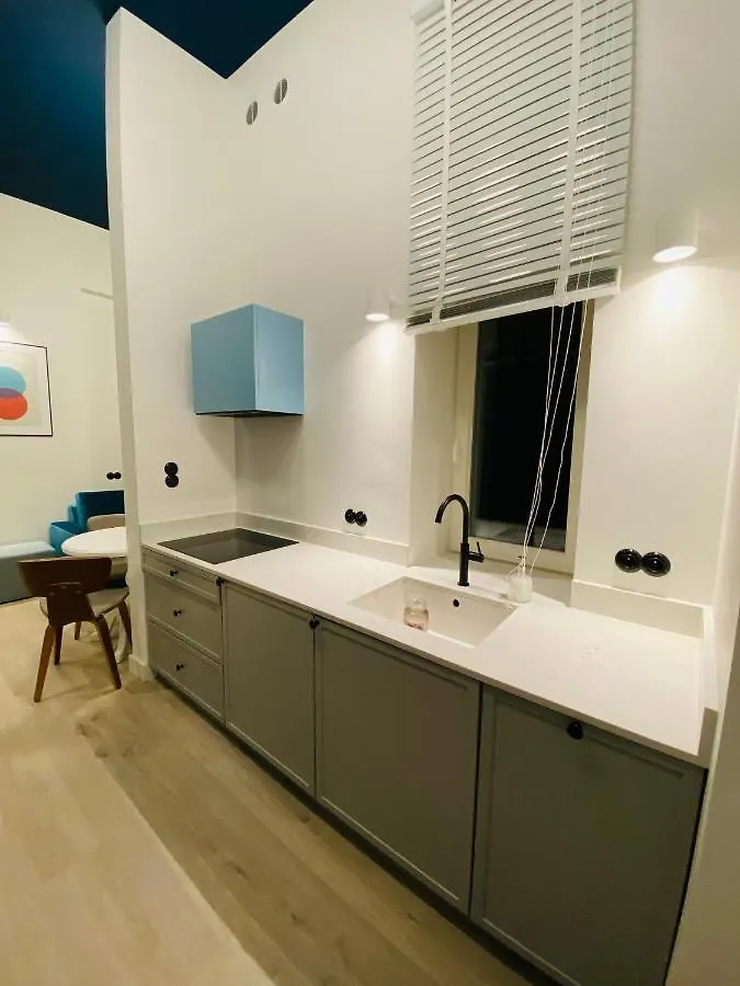 1 Syp, Kawa Vertuo, Kosmetyki Ada, 3 Min Metro Wilenska, By Visitwarsaw Apartments  Варшава
