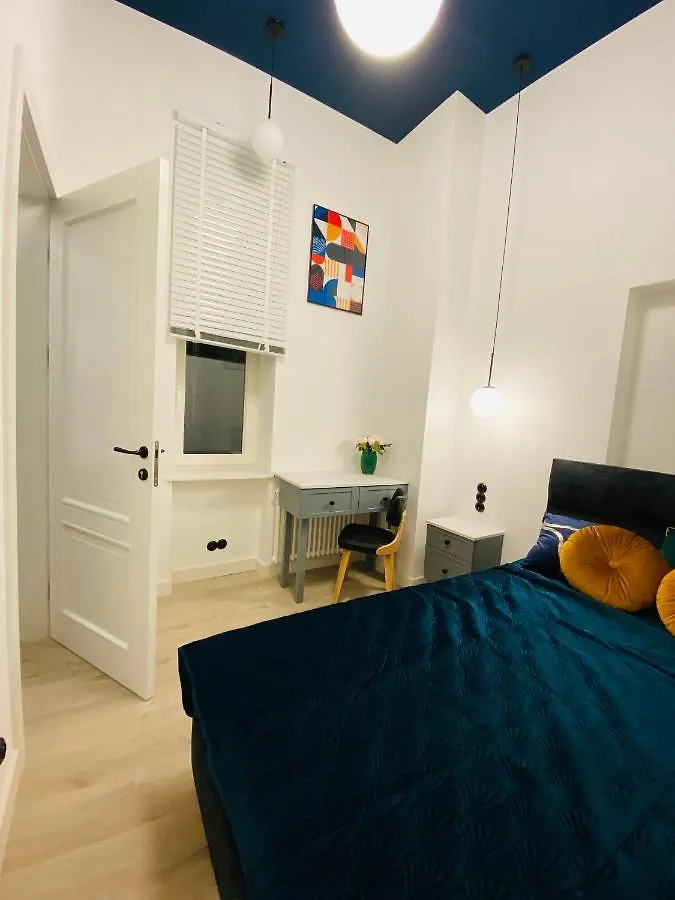 1 Syp, Kawa Vertuo, Kosmetyki Ada, 3 Min Metro Wilenska, By Visitwarsaw Apartments